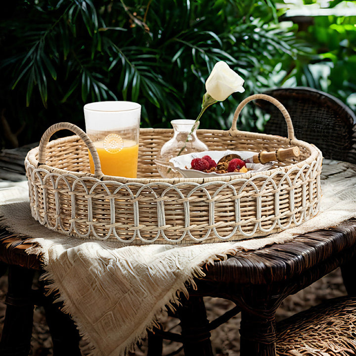 Elegant braided serving basket Stornfield