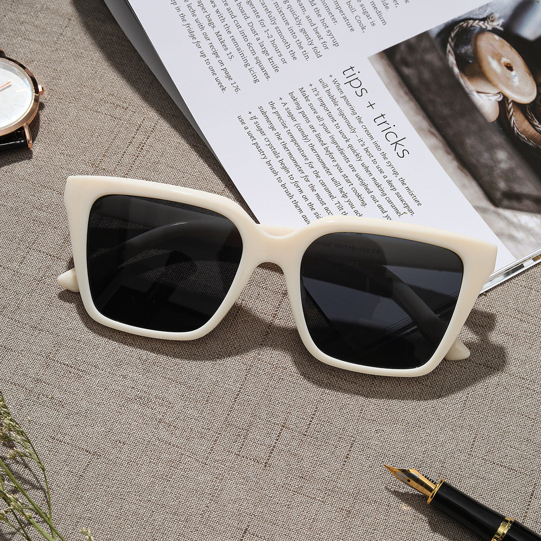 Women's geometric sunglasses with protective UV filter and stylish tortoiseshell design Stornfield