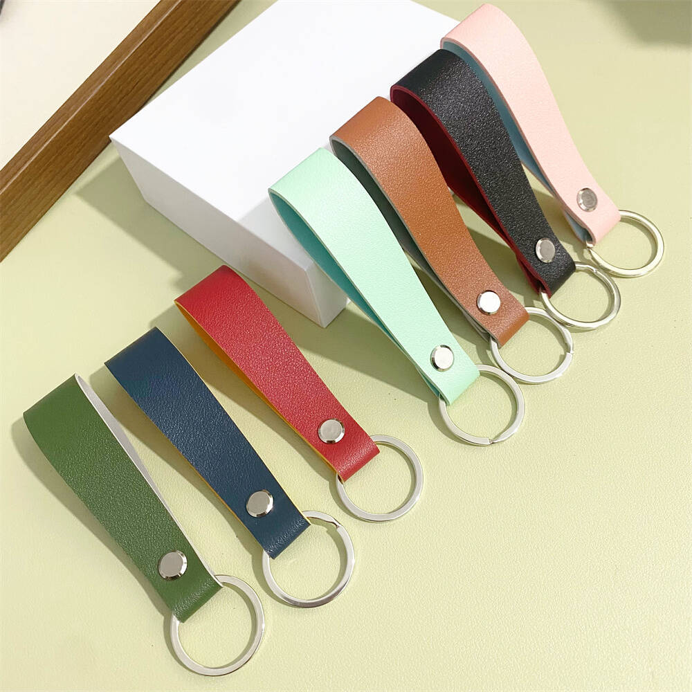Premium Leather Keychain Holder Stornfield