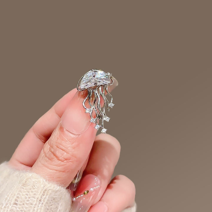 Elegant jellyfish brooch with sparkling crystals Stornfield