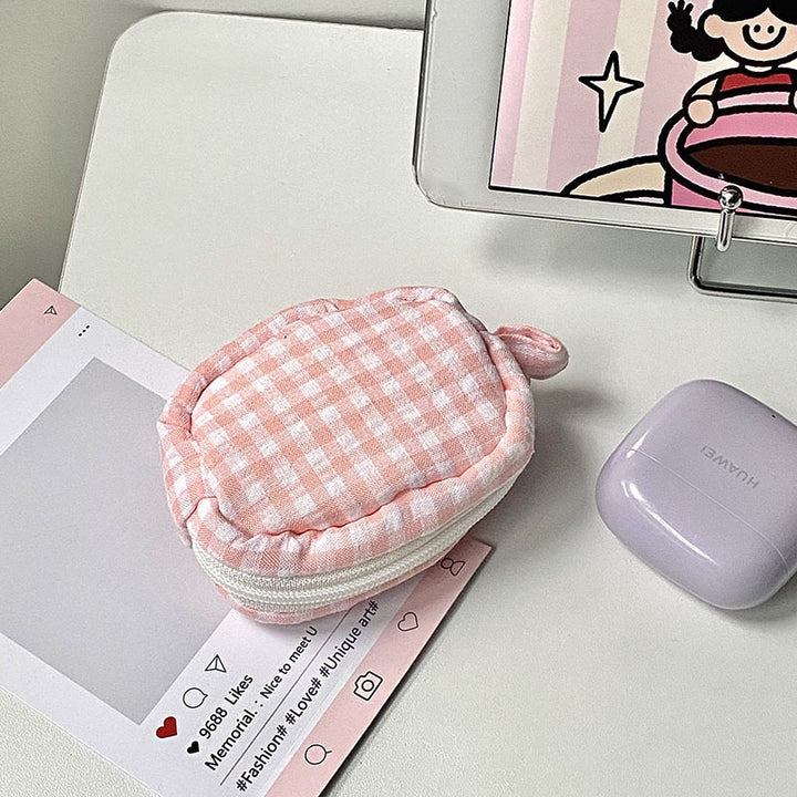 Handmade cosmetic bag in gingham design Stornfield