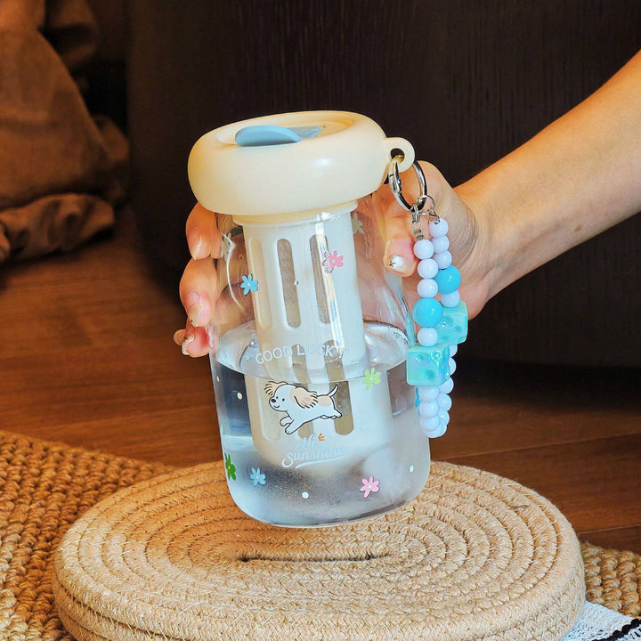 Ladies drinking container with unique design and integrated straw Stornfield