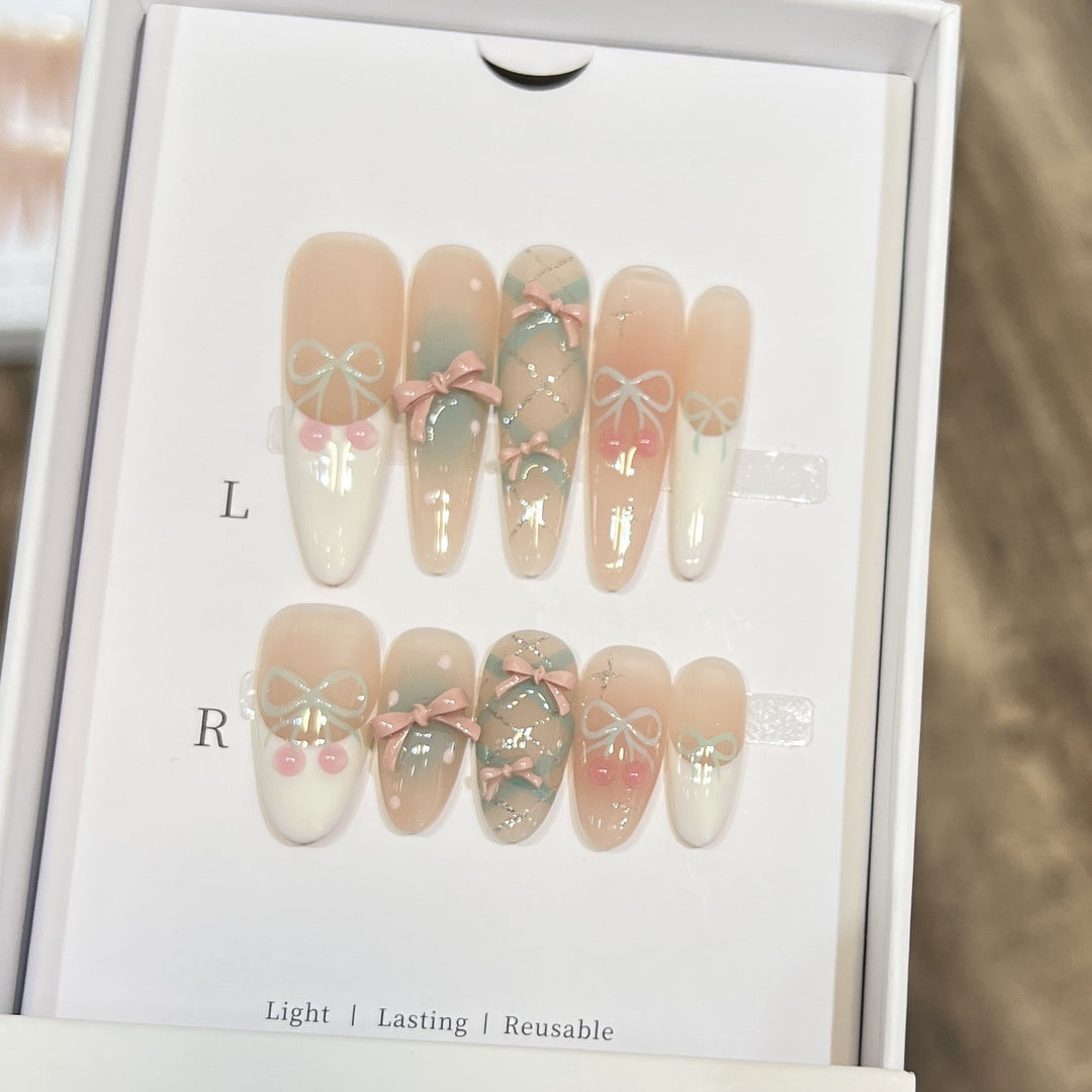 Elaborate Decorative Press-On Nail Art Set Stornfield