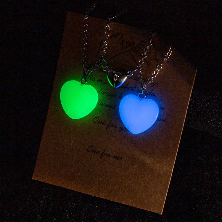 Glow-In-The-Dark Chain Set Stornfield