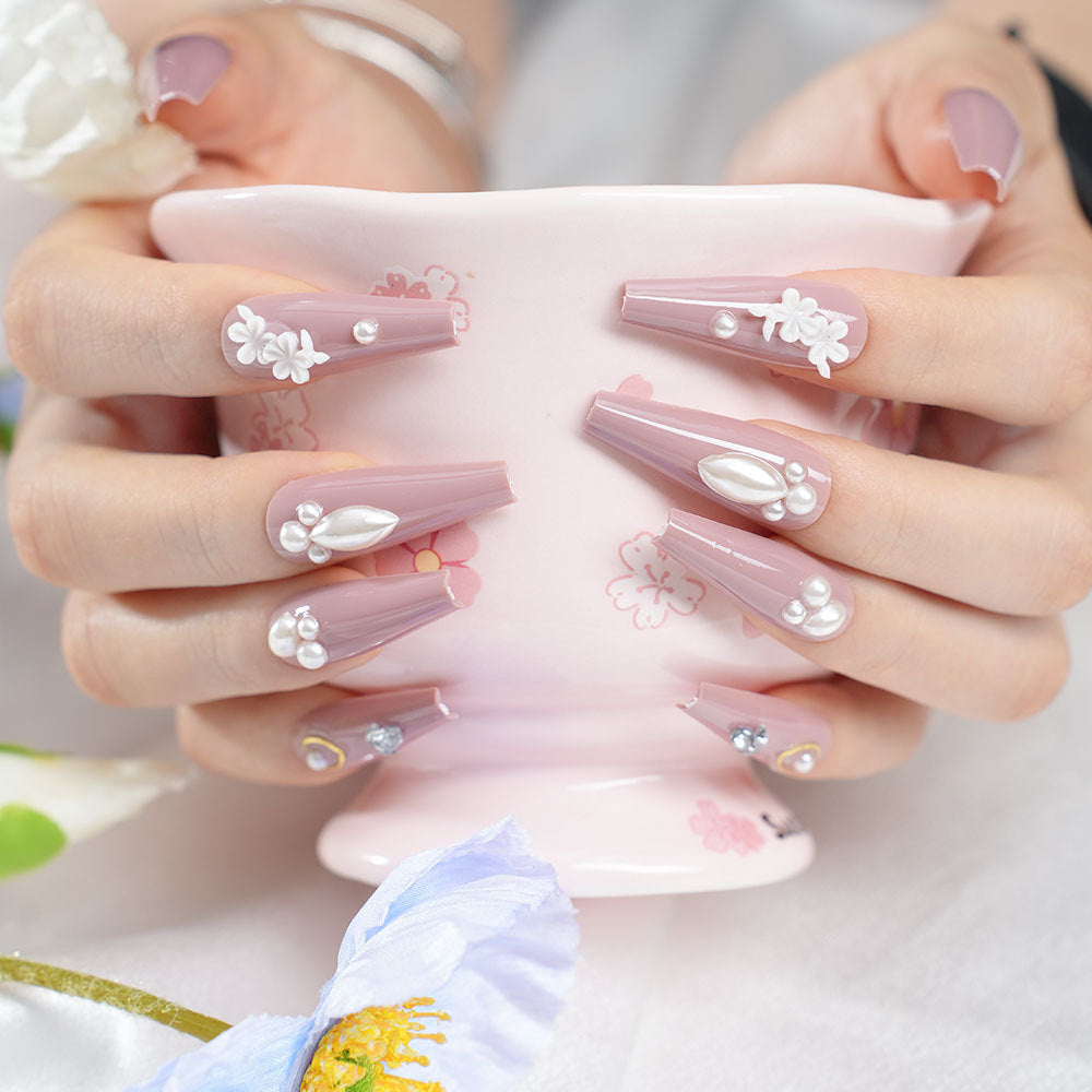 Decorative Press-On Nail Set Stornfield