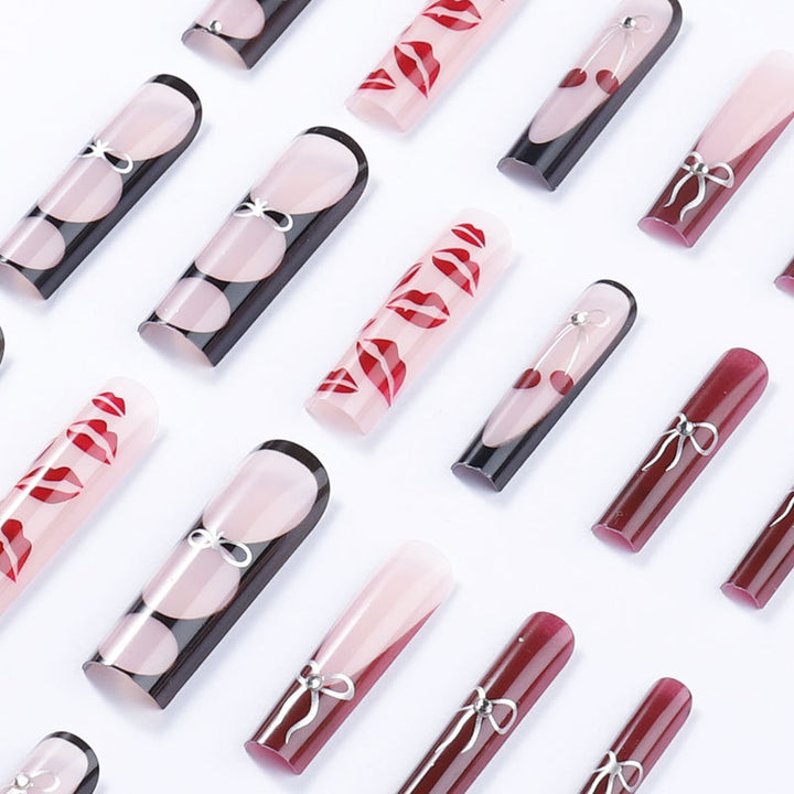 Artistic Kiss-Design Nail Set