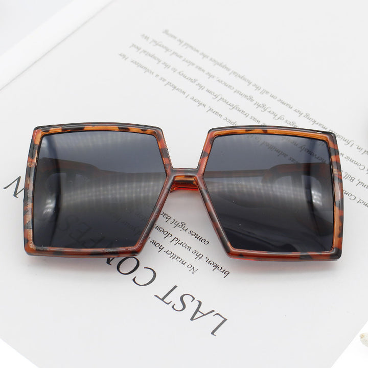 Women's square sunglasses with luxurious frame Stornfield