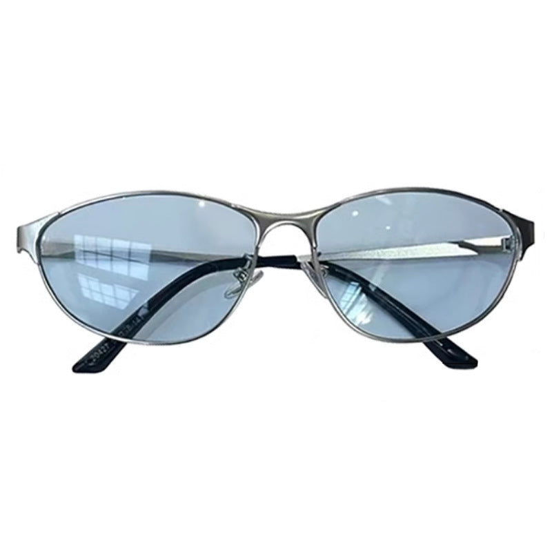 Fashionable Metal Sunglasses in Modern Design Stornfield
