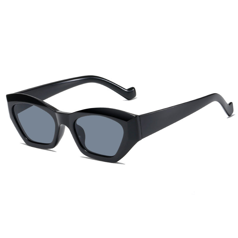 Ladies fashionable sunglasses in extravagant leopard pattern Stornfield