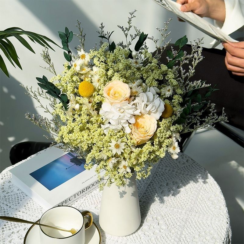 Elegant Dried Flower Bouquet