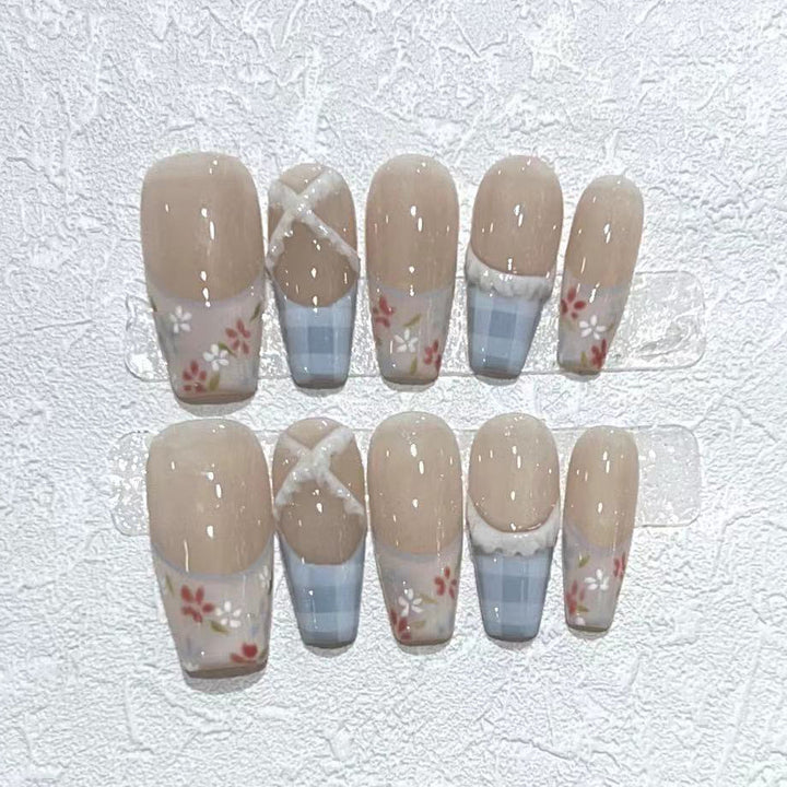 Floral Design Acrylic Press-On Nail Set Stornfield