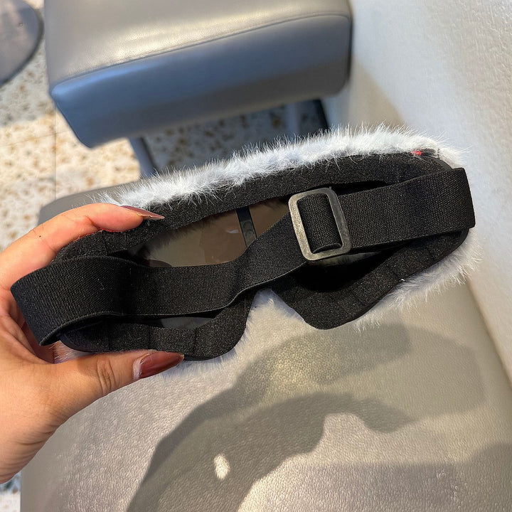Women's sporty ski goggles with luxurious plush edge Stornfield