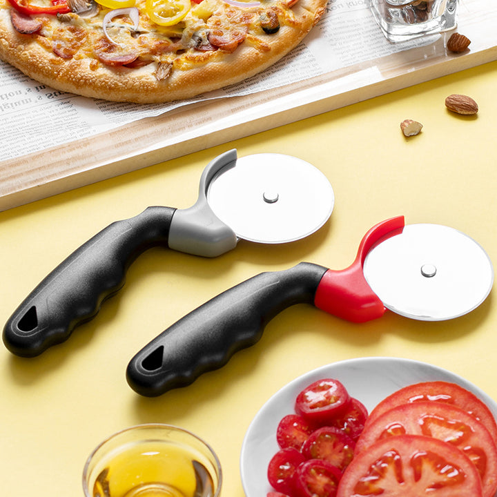 Ergonomic pizza cutter with non-slip handle Stornfield
