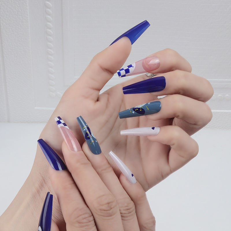 Artistic Press-On Nail Set with Geometric Patterns Stornfield