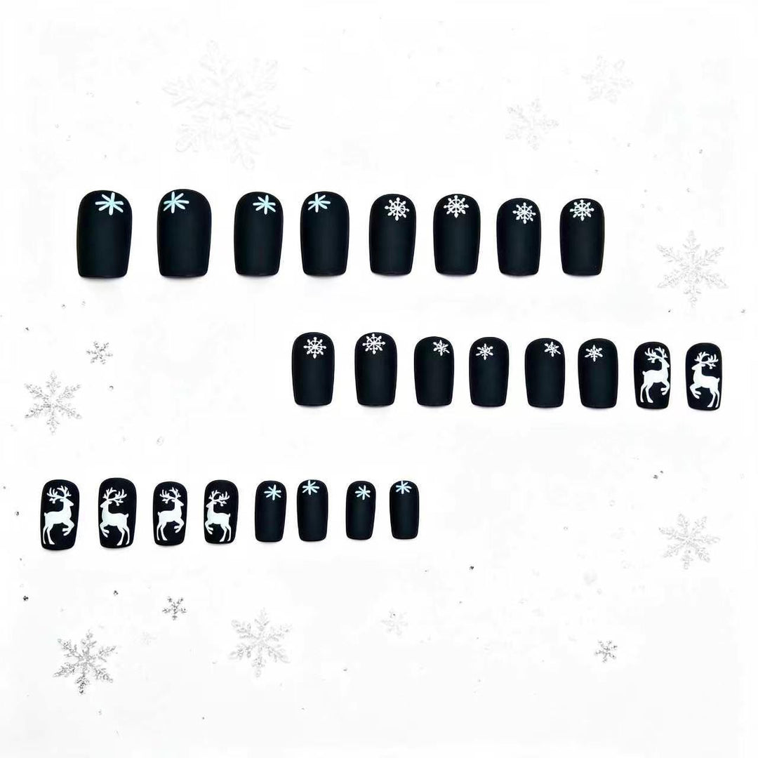 Artistic Holiday-Themed Nail Art Stornfield