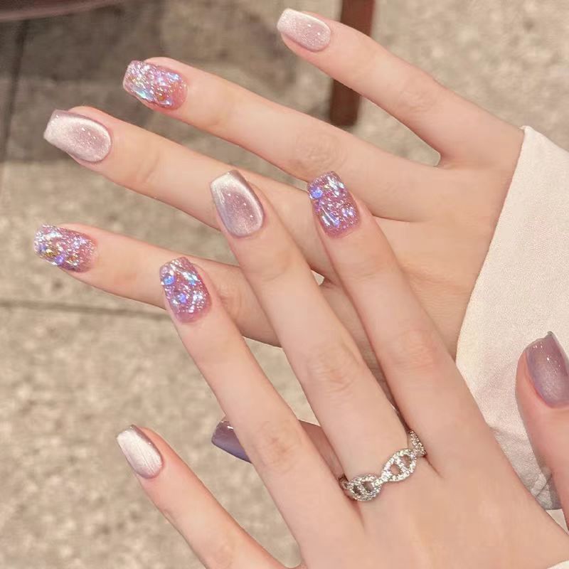 Glamorous Artificial Nails Stornfield