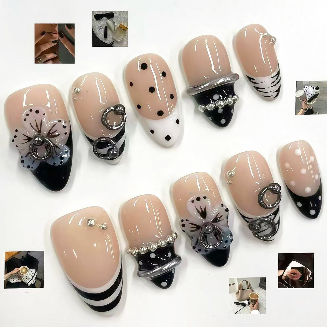Stylish Nail Art Press-On Set