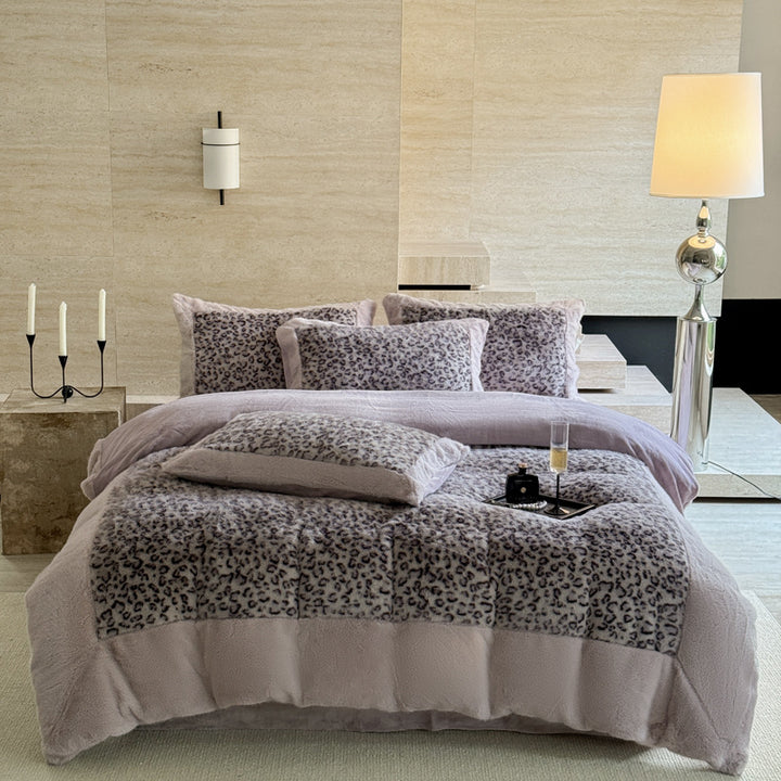 Plush bedding set with leopard faux fur and reversible function
