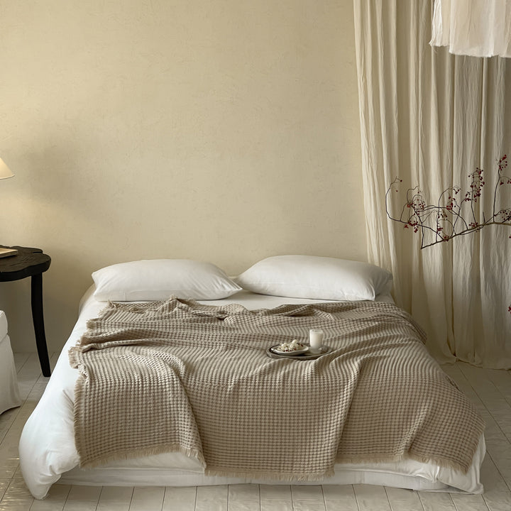 Waffle Weave Lightweight Throw Blanket with Fringe