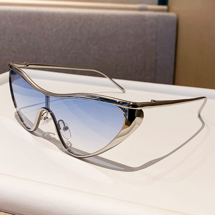 Women's futuristic oversized sunglasses with striking design Stornfield