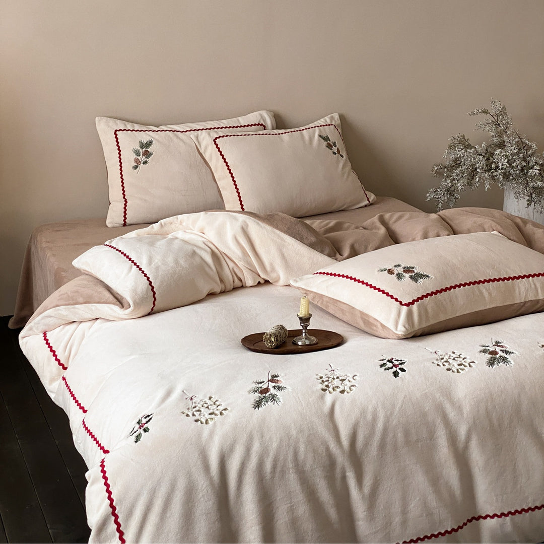 Embroidered Holiday Linen Duvet Cover Set with Decorative Pillow Shams