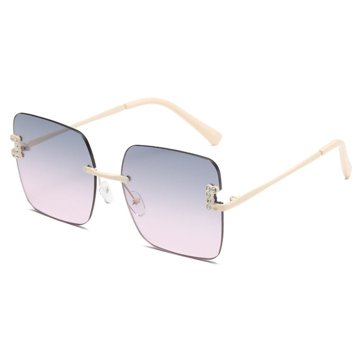 Women's fashionable square sunglasses with delicate design details Stornfield