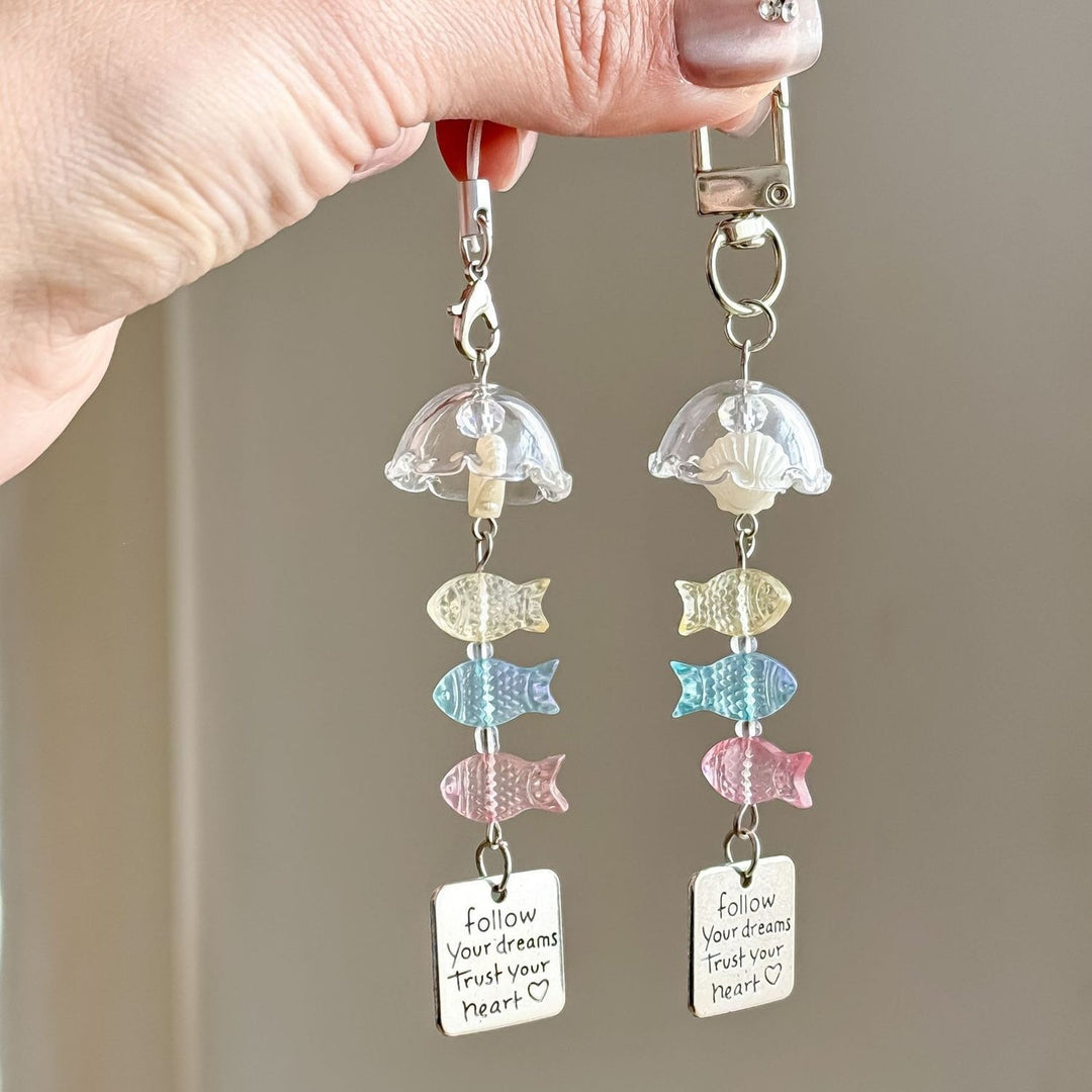 Playful keychain with maritime design Stornfield