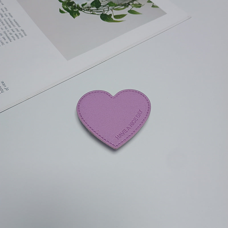 Heart-Shaped Phone Grip Stornfield