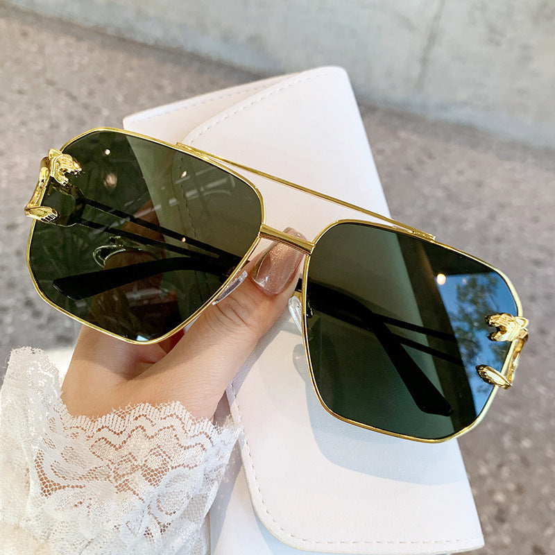 Ladies square sunglasses with luxurious metal frame Stornfield