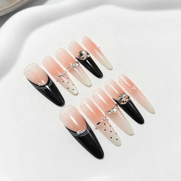 Elegant Stiletto Fake Nails with Sparkling Rhinestone Details Stornfield