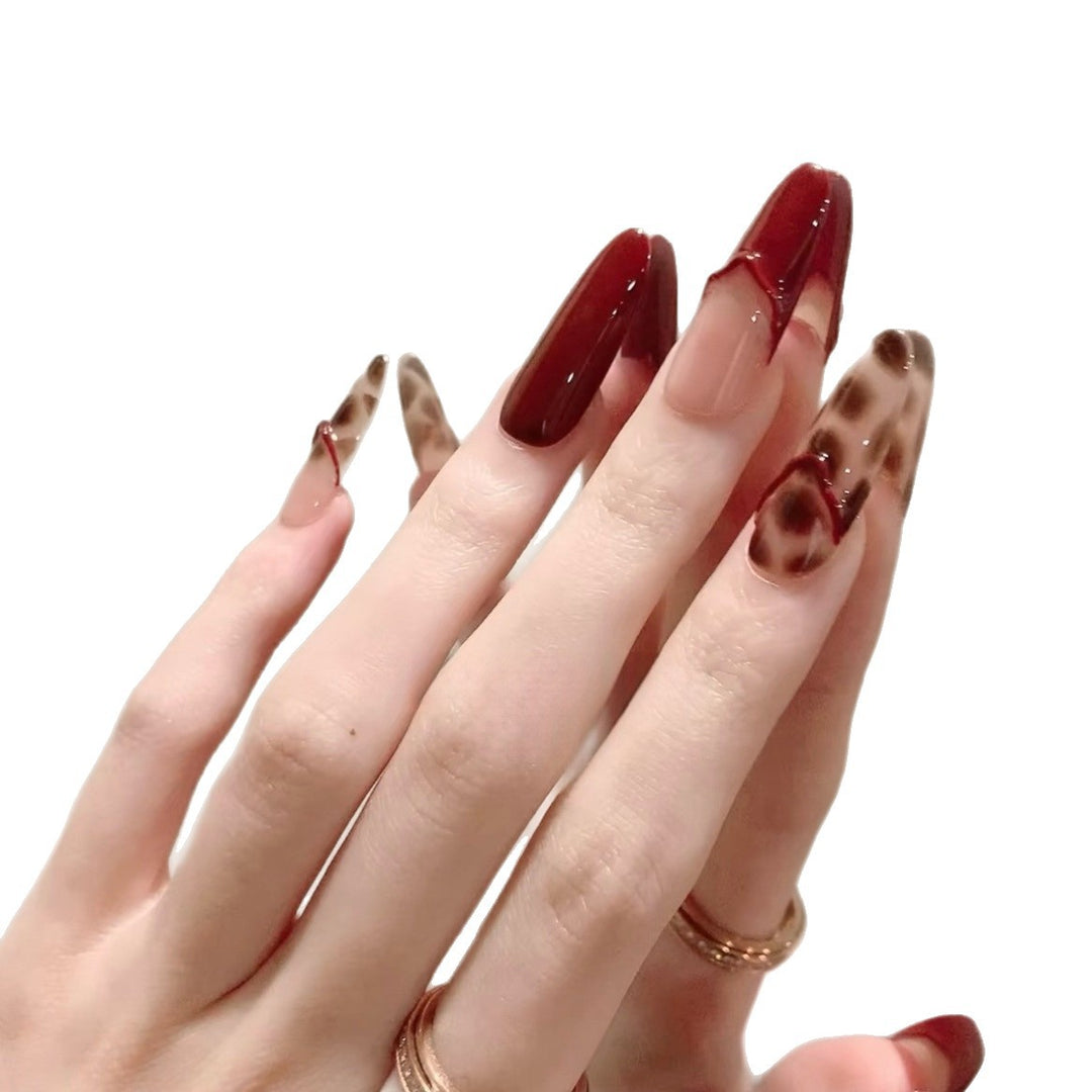 Artificial Nail Set with Stylish Design Stornfield