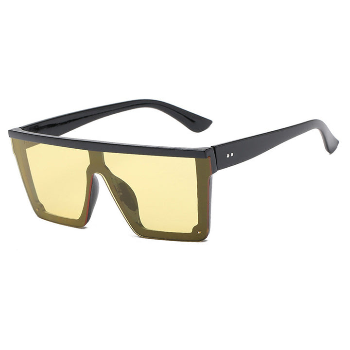 Women's futuristic sunglasses in protective oversized format Stornfield
