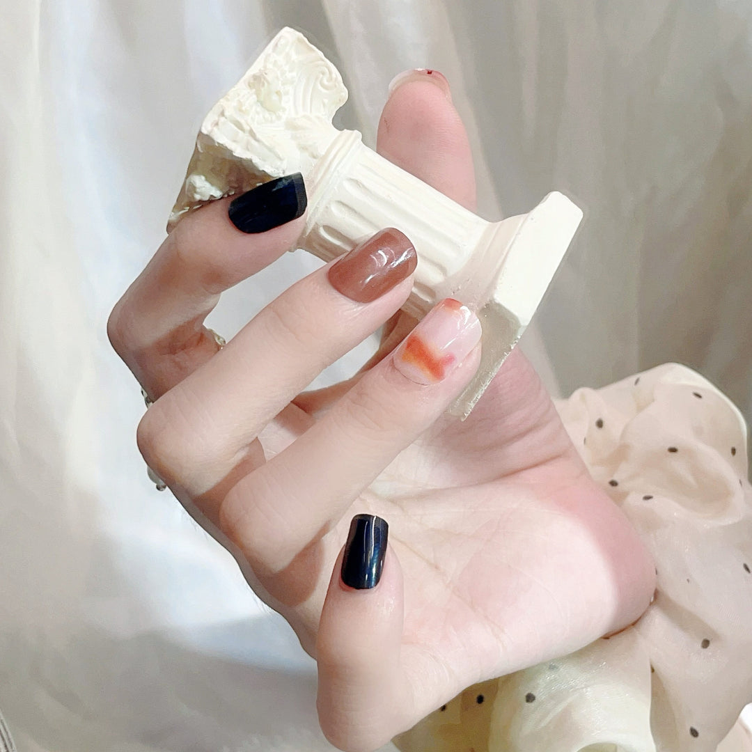 Elegant Press-On Nail Set with Abstract Designs