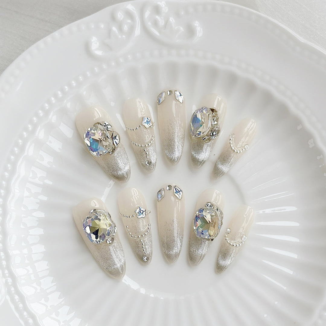 Decorative Nail Art Set with Rhinestone and Metallic Accents