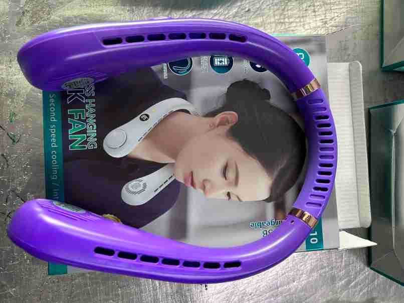 Women's Portable Neck Fan with Temperature Display Stornfield