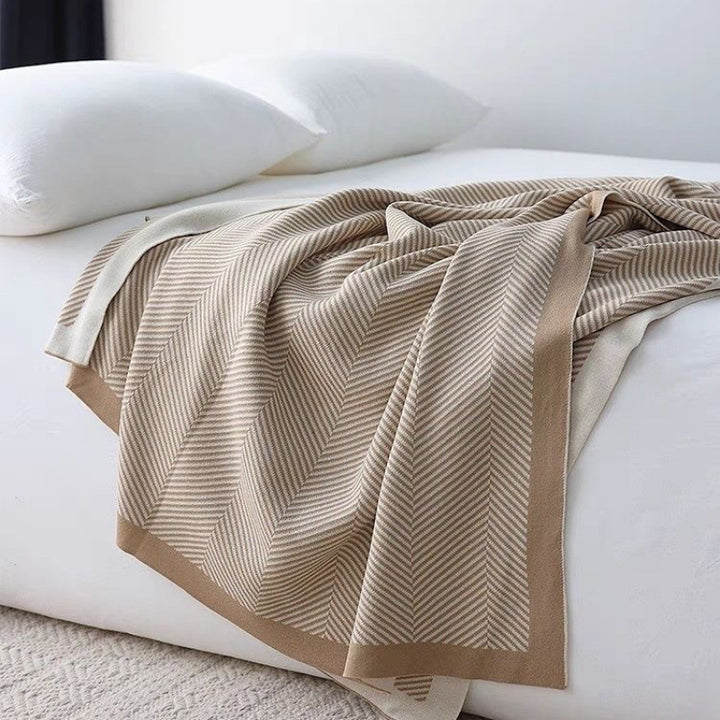 Luxurious Striped Throw Blanket Stornfield
