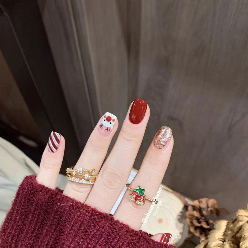 Artificial nail design with festive Christmas motif Stornfield