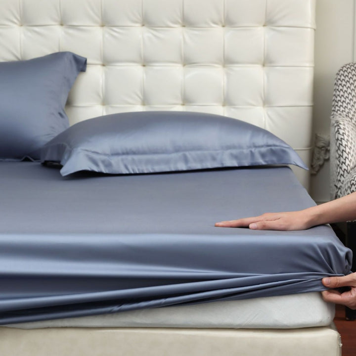 Luxurious satin fitted sheet set with silky smooth finish