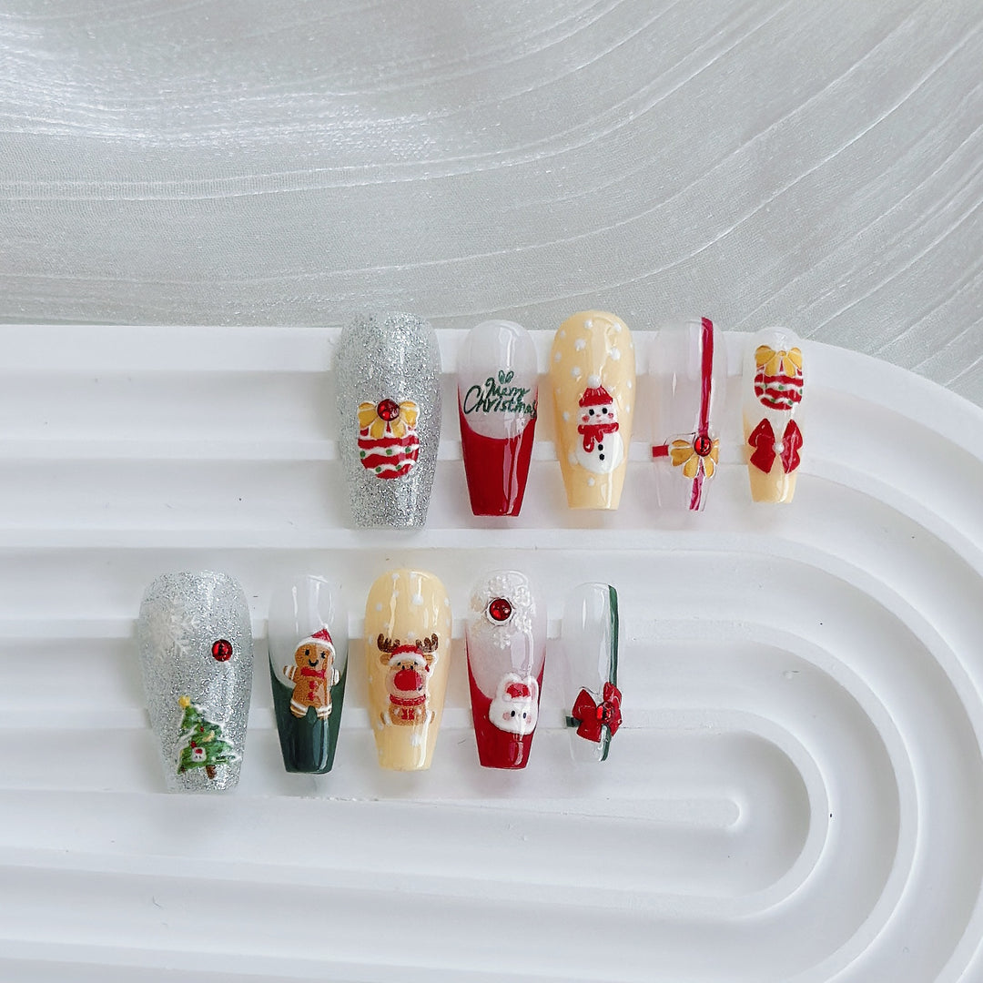 Holiday-Themed Press-On Nail Art Set