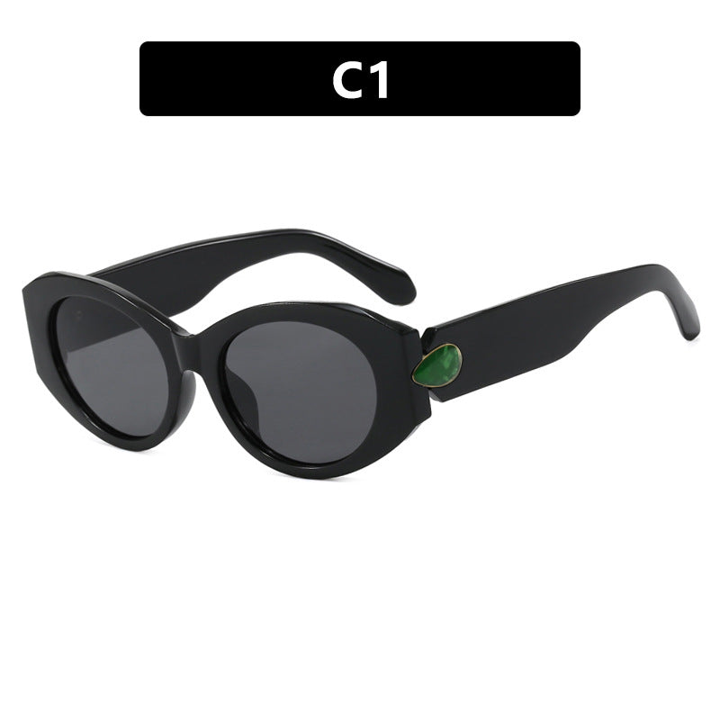 Women elegant sunglasses with stylish contours Stornfield