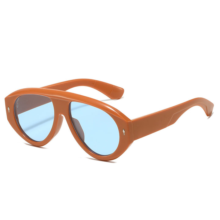 Fashion-Forward Sculptural Sunglasses Stornfield