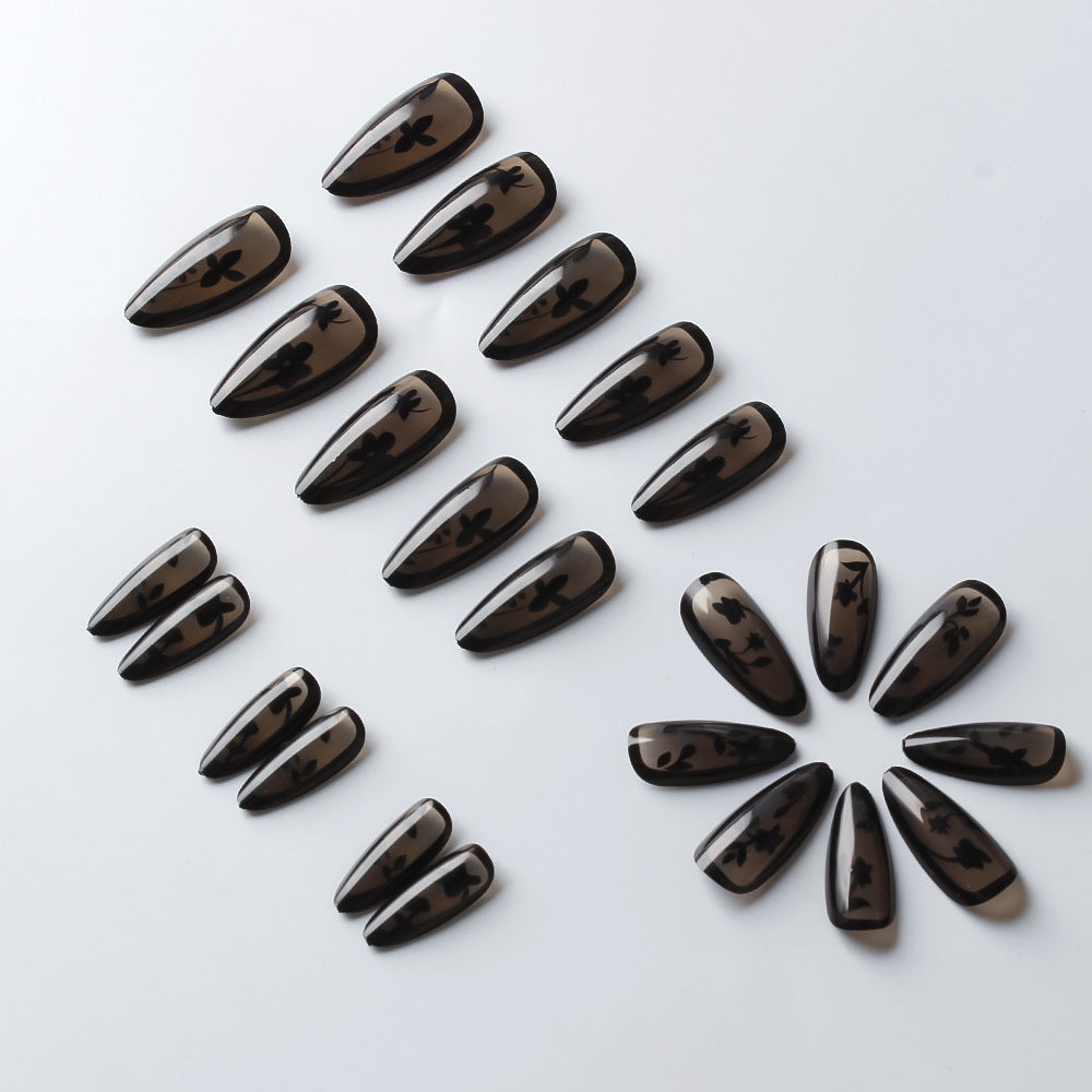 Elegant Floral Design Press-On Nails Stornfield