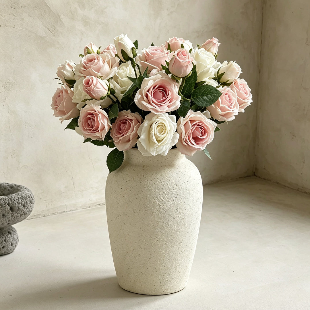 Elegant and modern ceramic vase Stornfield