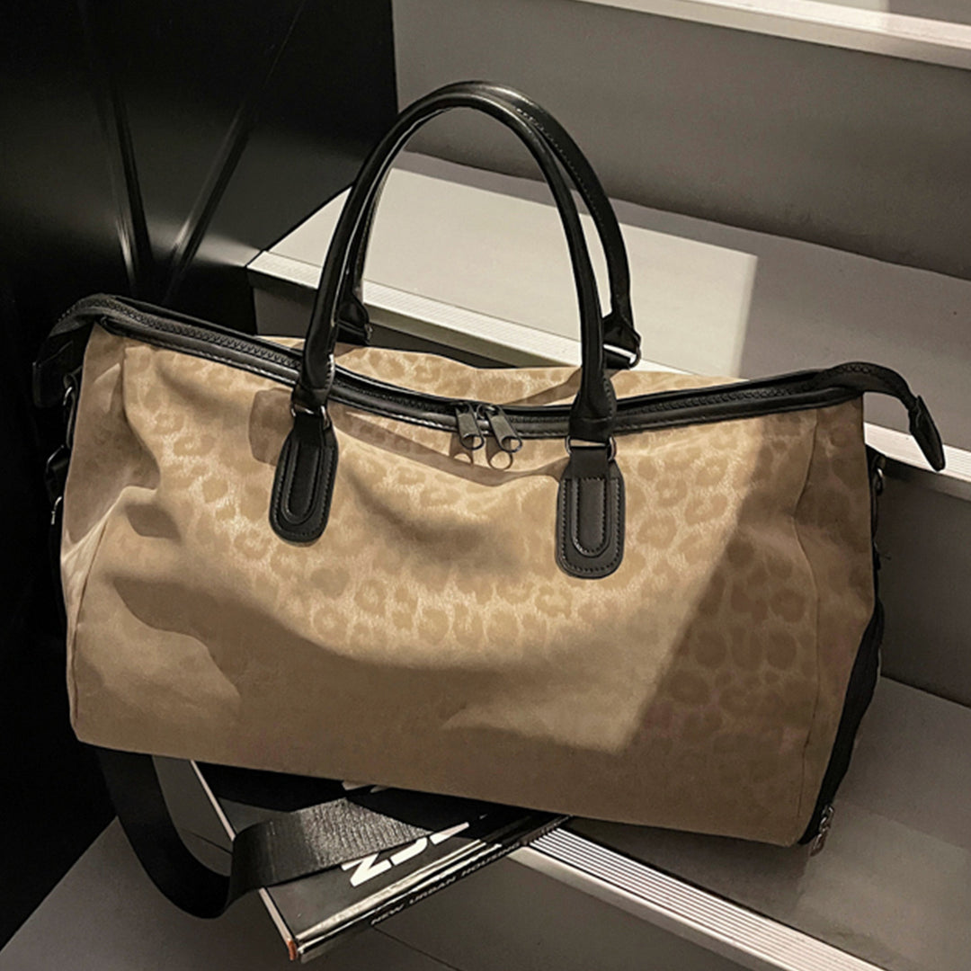 Elegant Travel Bag with Innovative Leopard Print Stornfield