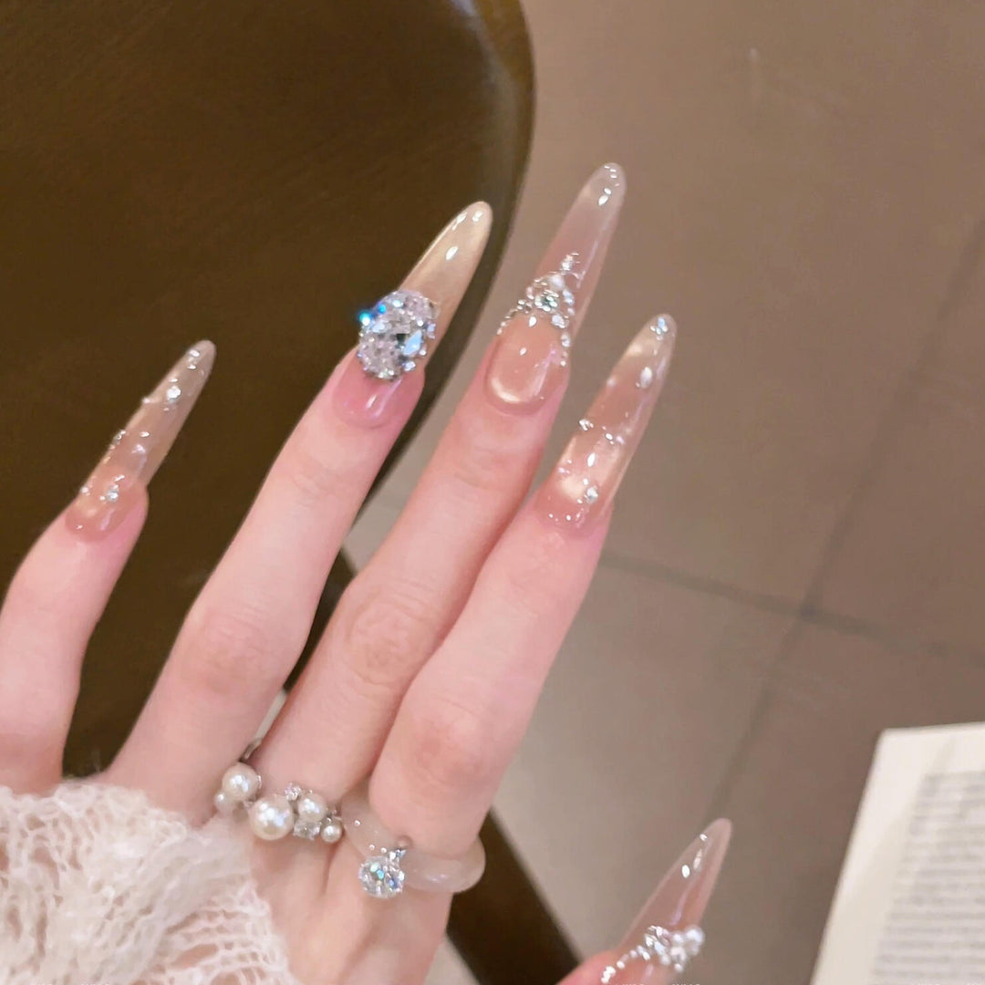 Artificial nails with glamorous design Stornfield