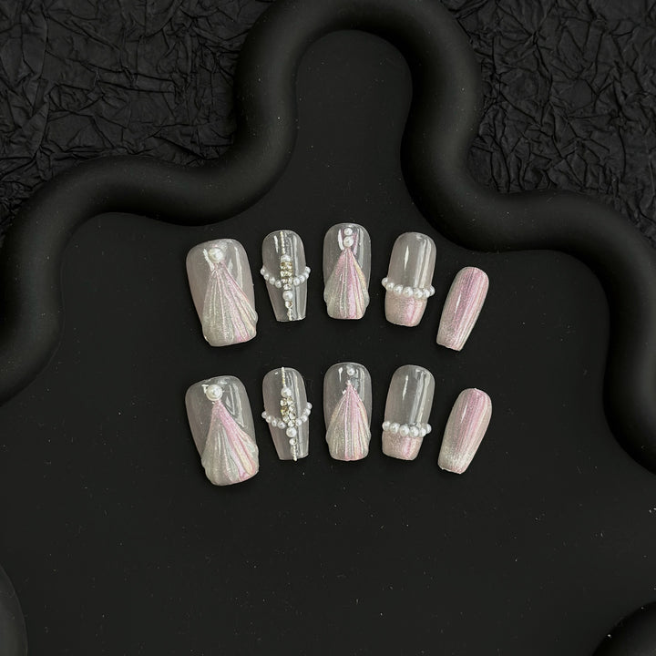 Floral-Inspired 3D Press-On Nail Set