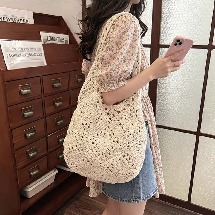 Shoulder bag with unique crochet pattern Stornfield