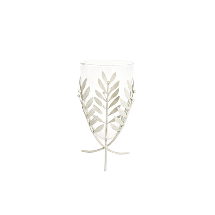 Elegant Leaf-Patterned Decorative Glass
