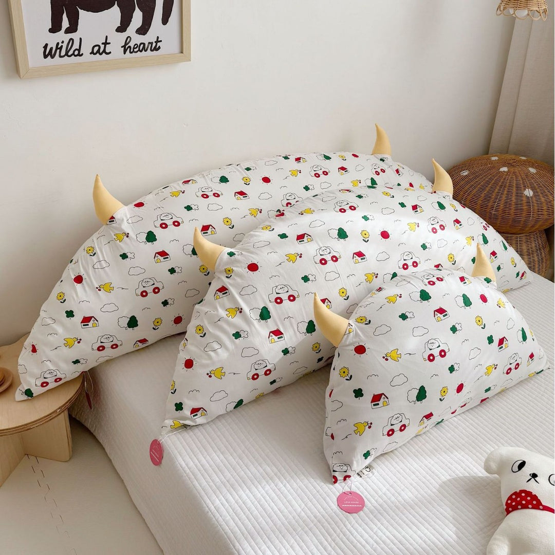 Playful Dog Print Horn-Appliqué Pillowcase Shams Set
