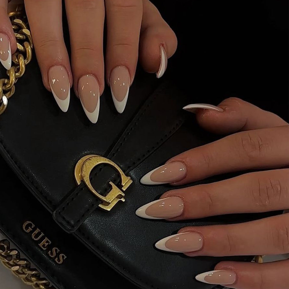 Artificial nails with elegant stiletto design Stornfield